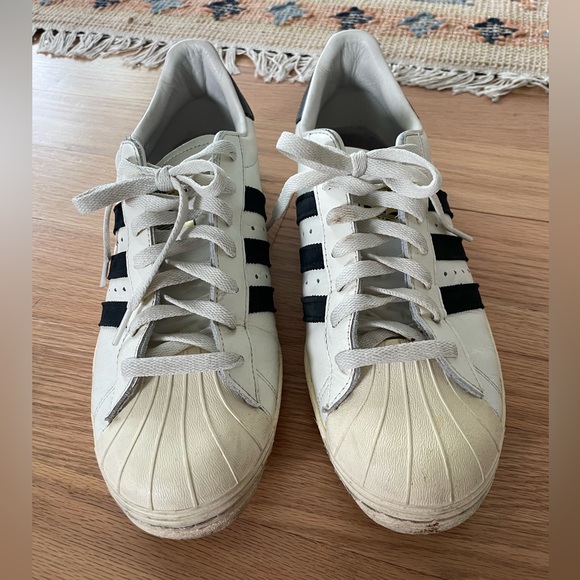Adidas Superstar 80s DLX Sneaker - Vintage White & Black - 10.5 - Picture 2 of 14